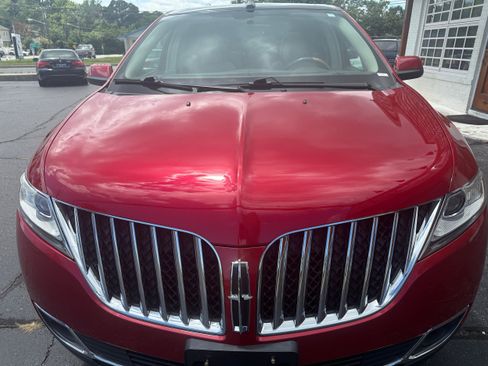 Used 2011 Lincoln MKX AWD w/ 102A Rapid Spec Order Code image 25