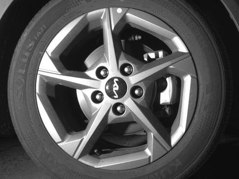 Used 2025 Kia K4 LXS image 13