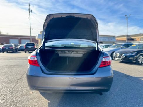 Used 2015 Toyota Camry LE FWD image 23