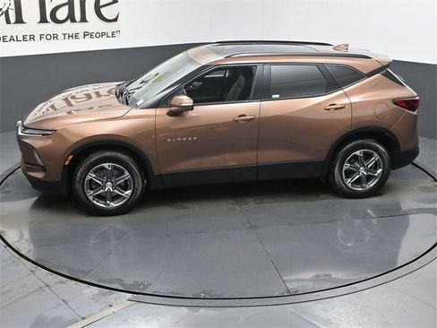 Used 2023 Chevrolet Blazer LT w/ Sound & Technology Package image 57