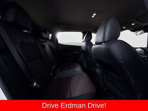 Used 2025 Nissan Kicks SR FWD image 27