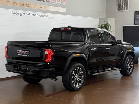 Used 2024 GMC Canyon Denali AWD/4WD image 3
