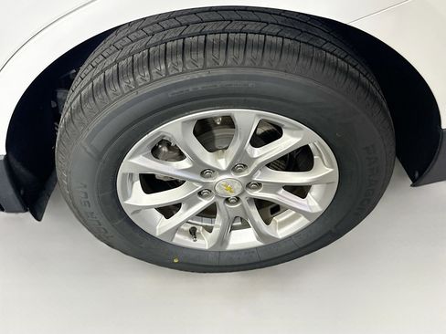 Used 2020 Chevrolet Equinox LS image 11