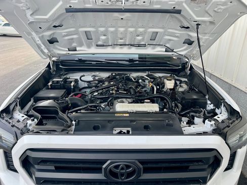Used 2024 Toyota Tacoma SR5 image 7