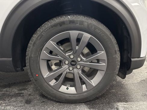 New 2026 Ford Explorer Active w/ Active Comfort Package image 14