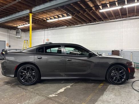 Used 2022 Dodge Charger R/T w/ Blacktop Package image 6