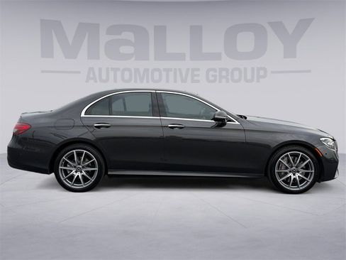 Used 2023 Mercedes-Benz E 350 E 350 4MATIC image 2