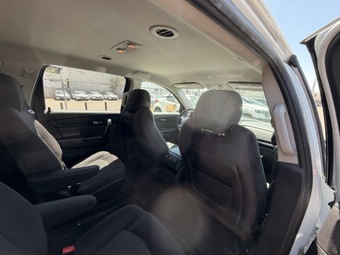 Used 2017 Chevrolet Traverse LT AWD/4WD image 4