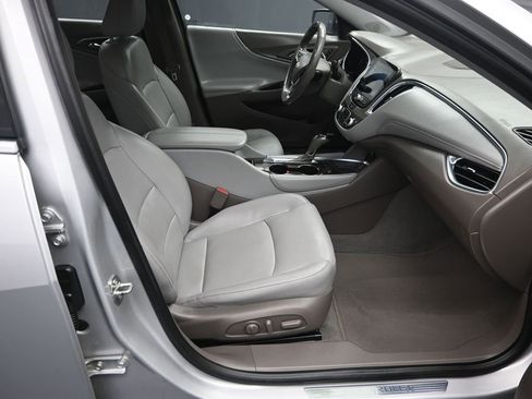Used 2019 Chevrolet Malibu Premier image 35