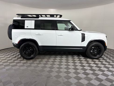 Used 2024 Land Rover Defender 110 S AWD/4WD image 8