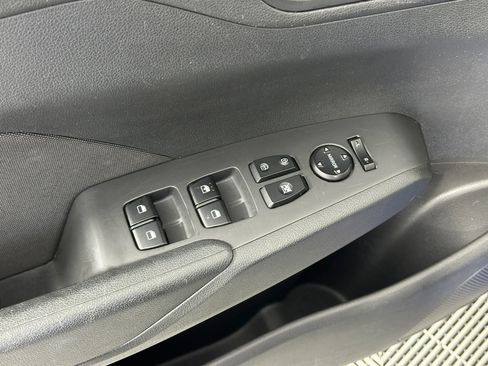 Used 2019 Hyundai Accent SE image 25