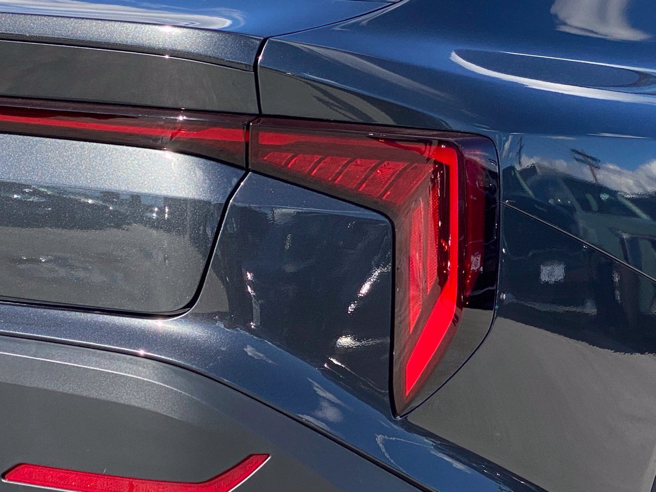 New 2027 Kia K4 EX FWD image 3