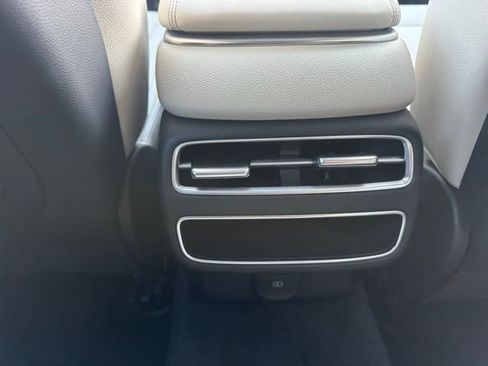 Used 2026 Genesis GV70 2.5T Select image 40