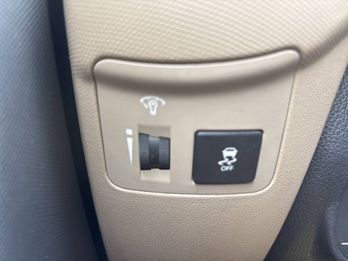 Used 2011 Kia Soul ! FWD image 10