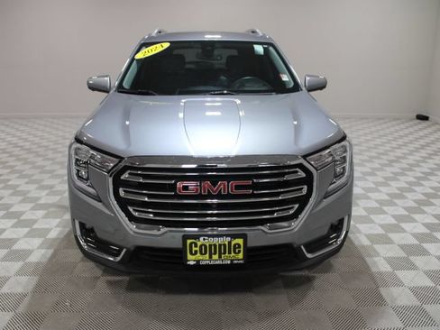 Used 2024 GMC Terrain SLT w/ Tech Package AWD/4WD image 6