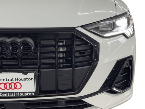New 2025 Audi Q3 2.0T Premium image 11