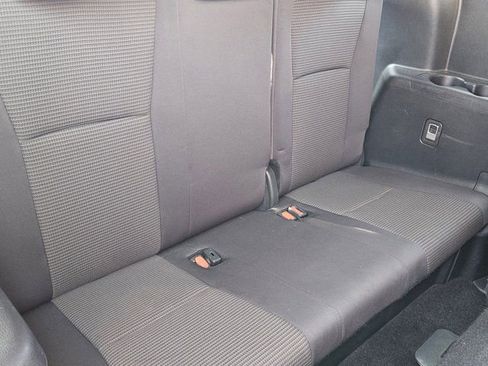 Used 2024 Toyota Highlander LE image 30