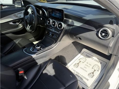 Used 2019 Mercedes-Benz C 300 Sedan w/ Premium Package image 31