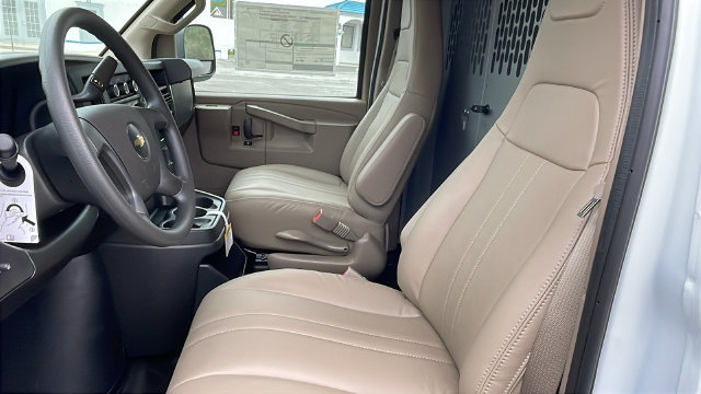 New 2026 Chevrolet Express 2500 RWD image 18