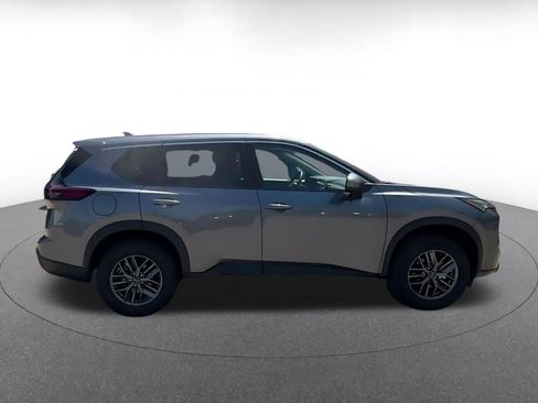 Used 2026 Nissan Rogue SV FWD image 13