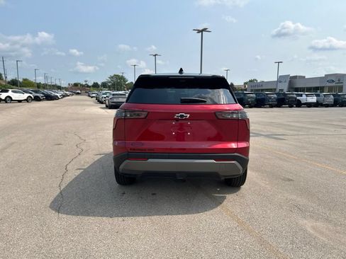Used 2026 Chevrolet Equinox LT w/ Convenience Package II AWD/4WD image 7
