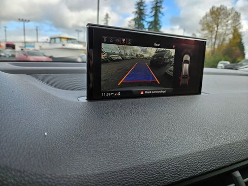 Used 2017 Audi Q7 3.0T Premium Plus w/ Premium Plus Package image 28