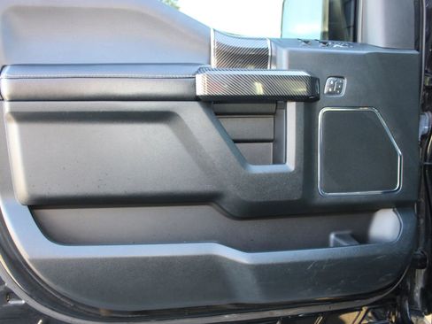 Used 2018 Ford F150 Lariat w/ Equipment Group 502A Luxury image 7