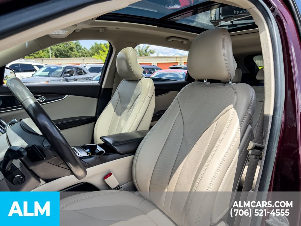 Used 2017 Lincoln MKX Reserve w/ Driver Assistance Package AWD/4WD image 9