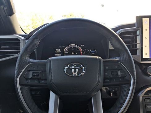 Used 2025 Toyota Sequoia Limited image 23