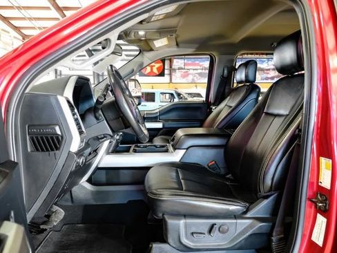 Used 2020 Ford F250 Lariat w/ Chrome Package image 6