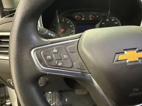 Used 2018 Chevrolet Equinox LT FWD image 27