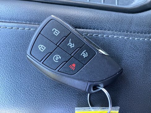 Used 2022 Chevrolet Tahoe Z71 AWD/4WD image 39