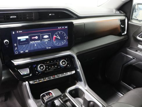 Used 2025 GMC Sierra 1500 Denali w/ Denali Reserve Package image 17