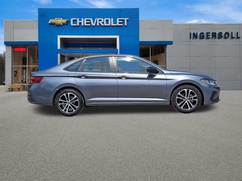 Used 2025 Volkswagen Jetta Sport FWD image 25