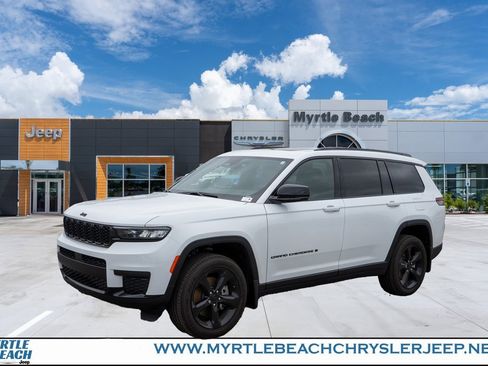 Certified 2024 Jeep Grand Cherokee L Altitude image 1