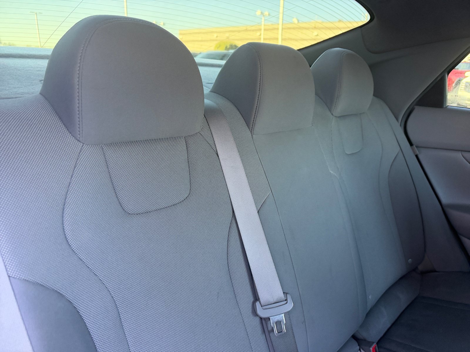 Used 2024 Hyundai Elantra SE FWD image 18