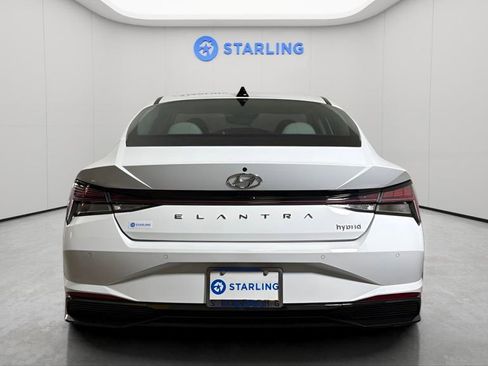 Used 2022 Hyundai Elantra Limited w/ Cargo Package FWD image 8