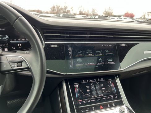Used 2022 Audi Q8 Prestige image 31