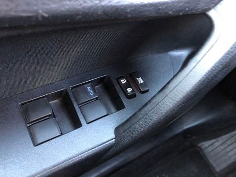 Used 2014 Toyota Corolla LE image 43