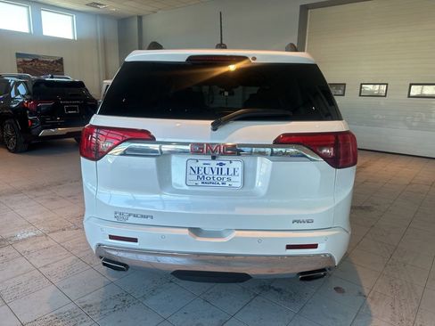 Used 2018 GMC Acadia Denali w/ Technology Package image 4