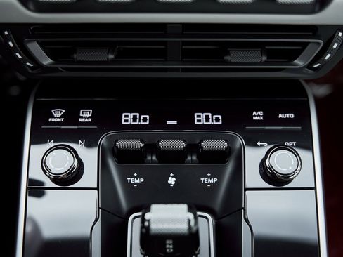 Used 2024 Porsche 911 Turbo S image 68