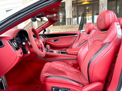 Used 2022 Bentley Continental GT Speed image 12
