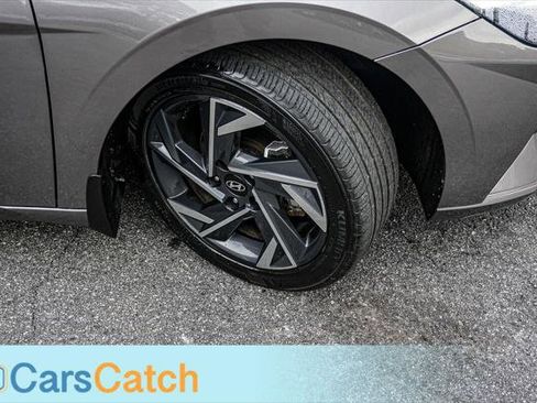 Used 2024 Hyundai Elantra SEL w/ Convenience Package image 17