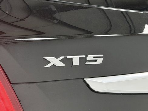 Used 2019 Cadillac XT5 Luxury image 7