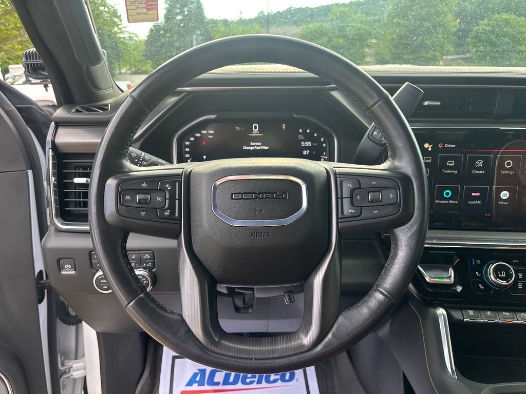 Used 2024 GMC Sierra 2500 Denali Ultimate AWD/4WD image 15