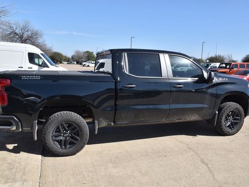 Used 2025 Chevrolet Silverado 1500 Custom Trail Boss w/ Midnight Edition image 6