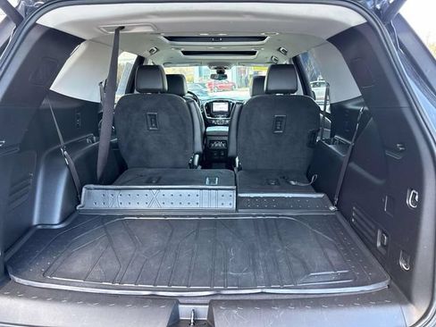Used 2020 Chevrolet Traverse Premier w/ Redline Edition AWD/4WD image 15