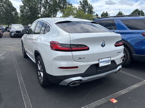 Used 2025 BMW X4 xDrive30i AWD/4WD image 7