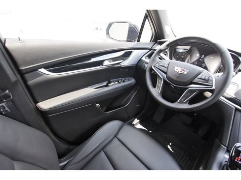 New 2026 Cadillac XT5 Premium Luxury w/ Driver Assist Package FWD image 8