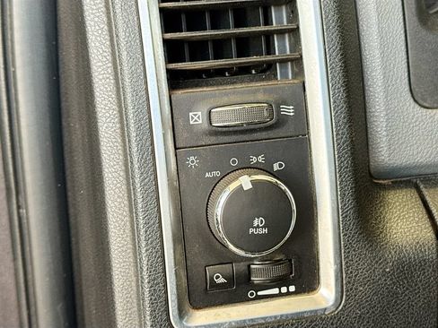 Used 2016 RAM 1500 Lone Star AWD/4WD image 12